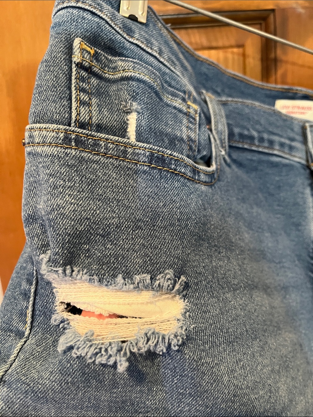 Levi Denim Shorts - Picture 5 of 6